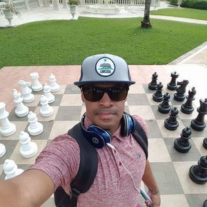 Meet your Posher, Travis